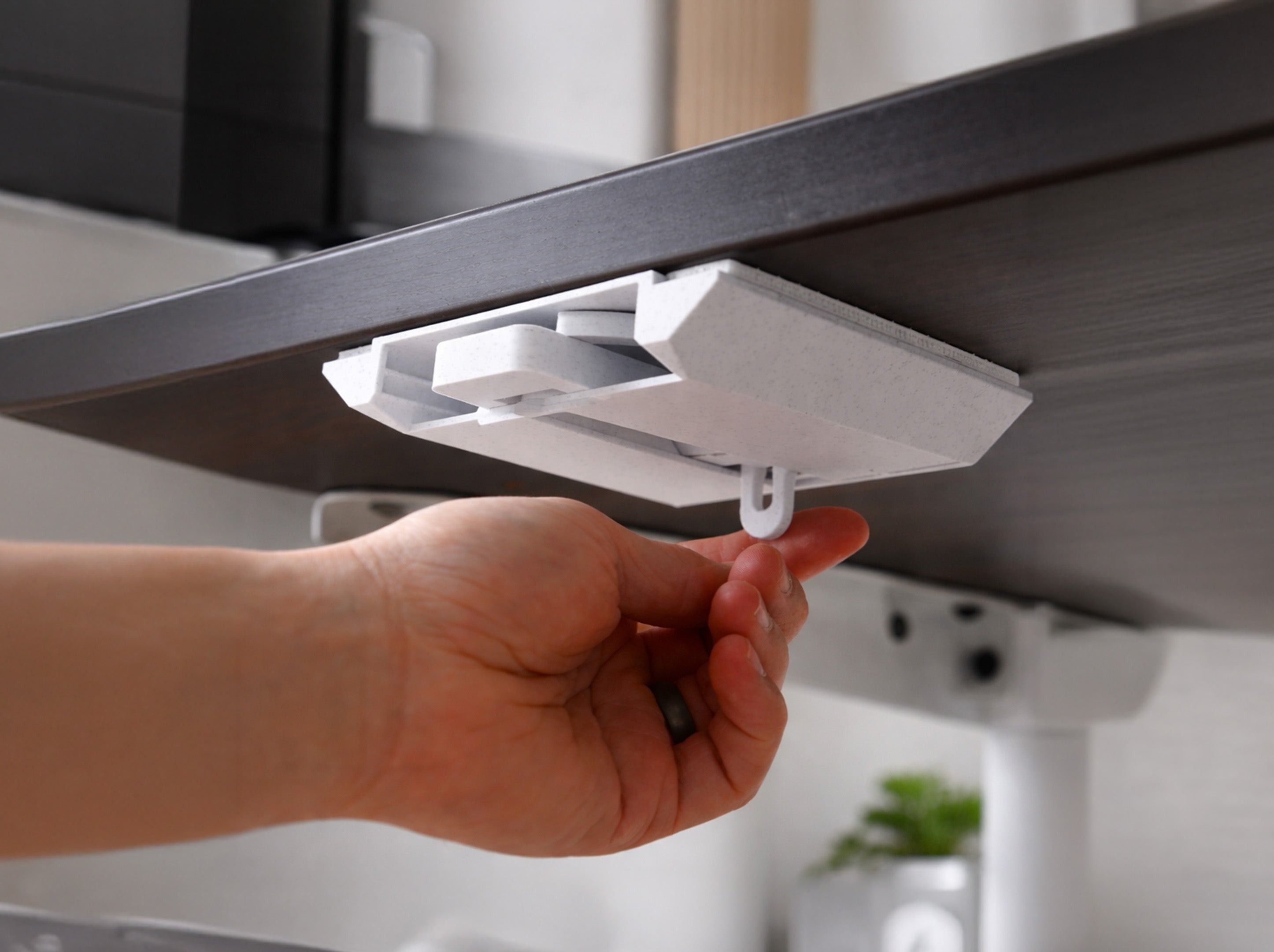 Undercover - Under Desk Holder